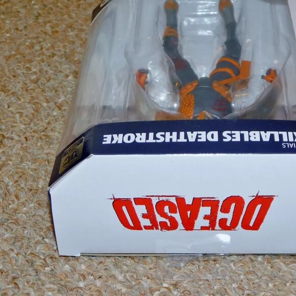 2022 DC Direct Essentials DCeased 7" Unkillables Deathstroke Figure MIB New - Picture 9 of 10